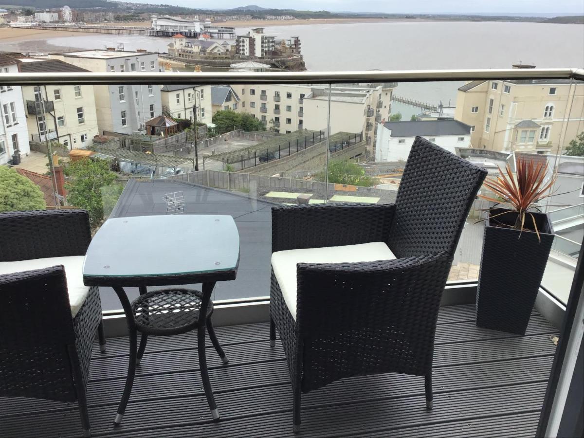 Modern Apartment With Stunning Sea View Weston-super-Mare Eksteriør billede