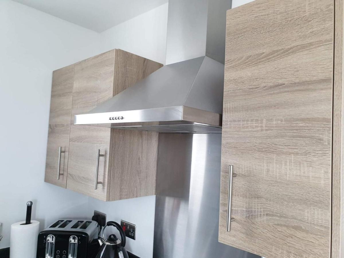 Modern Apartment With Stunning Sea View Weston-super-Mare Eksteriør billede