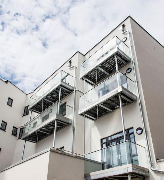 Modern Apartment With Stunning Sea View Weston-super-Mare Eksteriør billede